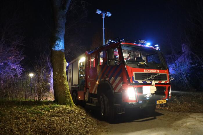 Zoekactie naar te water geraakte persoon