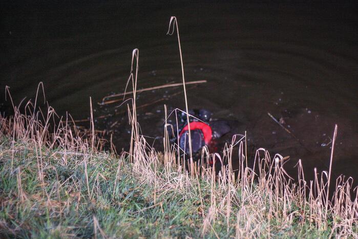 Zoekactie naar te water geraakte persoon