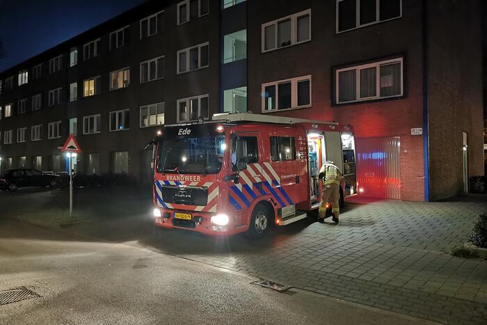 Hevige stank door een lekkende brommer