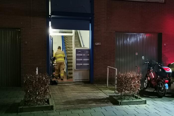 Hevige stank door een lekkende brommer