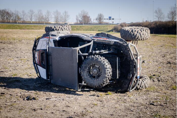 Persoon raakt gewond na ongeval met terreinbuggy