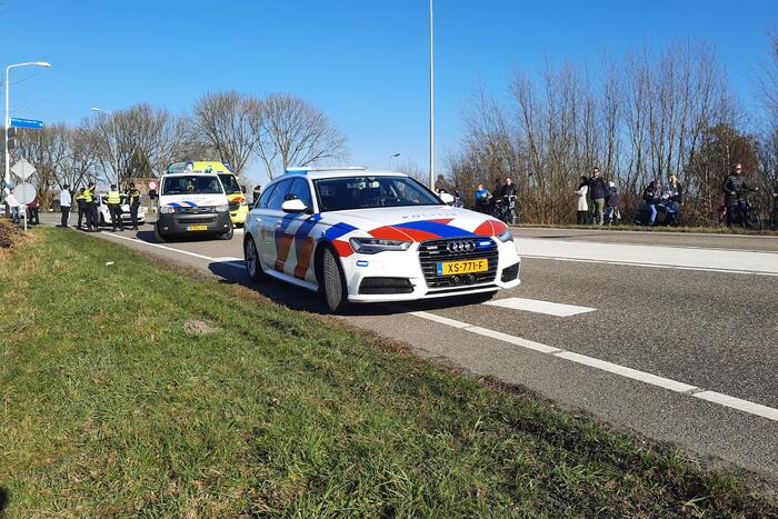 Fietser ernstig gewond bij botsing met auto