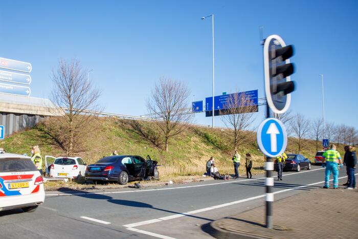 Meerdere gewonden na ongeval tussen taxi en personenauto
