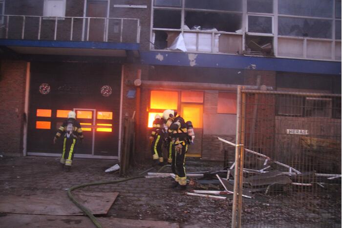 Flinke brand in leegstaand pand
