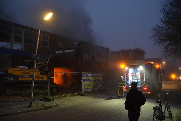 Flinke brand in leegstaand pand