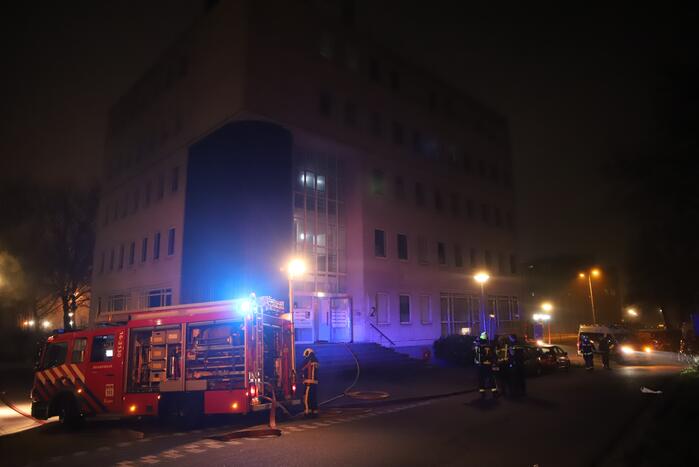 21 appartementen ontruimd door brand in kelder