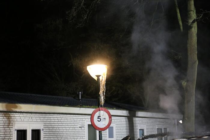 Caravan volledig verwoest door brand