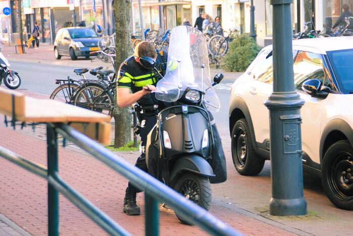 Fietser gewond bij botsing met scooterrijder
