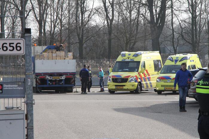 Persoon gewond bij incident bedrijventerrein