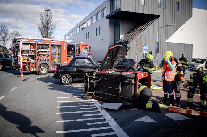Bestuurder landt op zijn kant met Canta