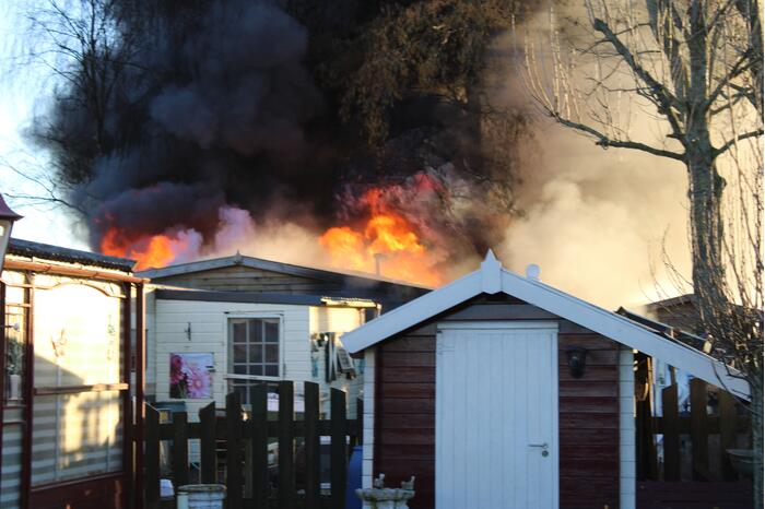 Flinke uitslaande brand in woning