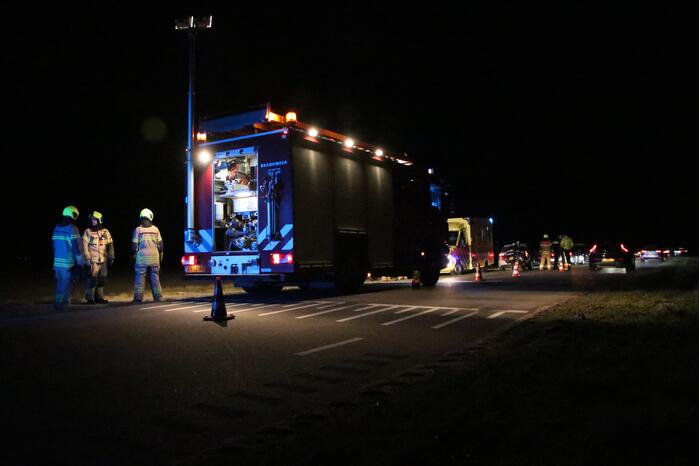 Auto belandt in sloot