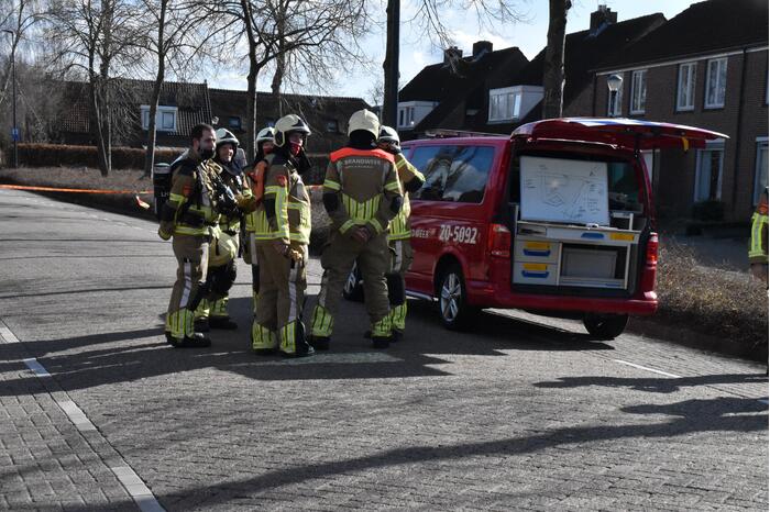 Brandweer ontruimt veertig woningen na gaslek