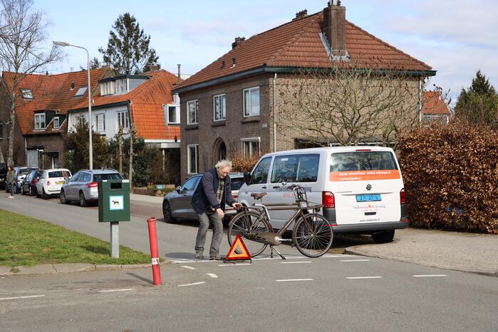 Fietser gewond bij botsing met auto