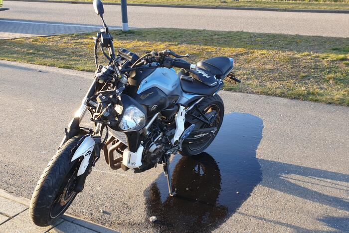 Motorrijder raakt gewond na val
