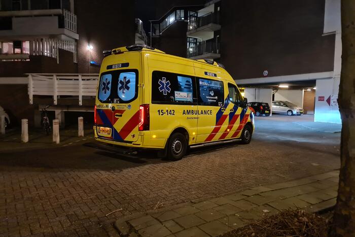 Scooterrijder komt in botsing met voetganger