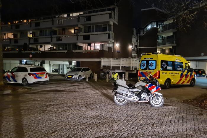 Scooterrijder komt in botsing met voetganger