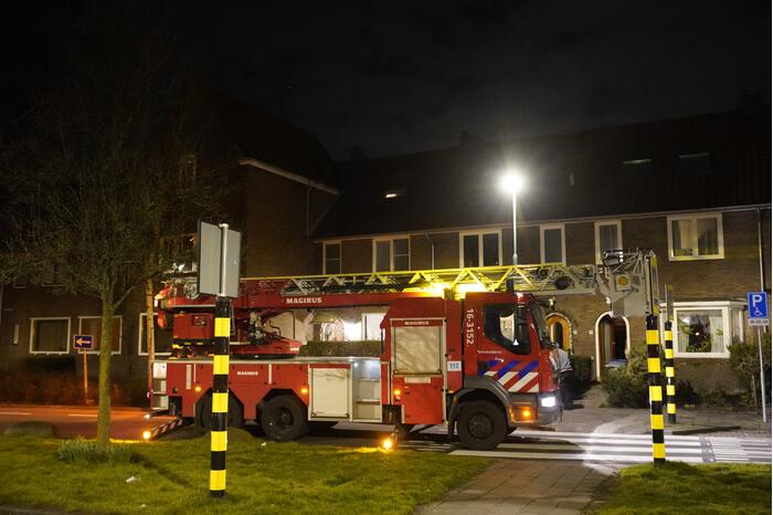 Brand in schoorsteen van woning