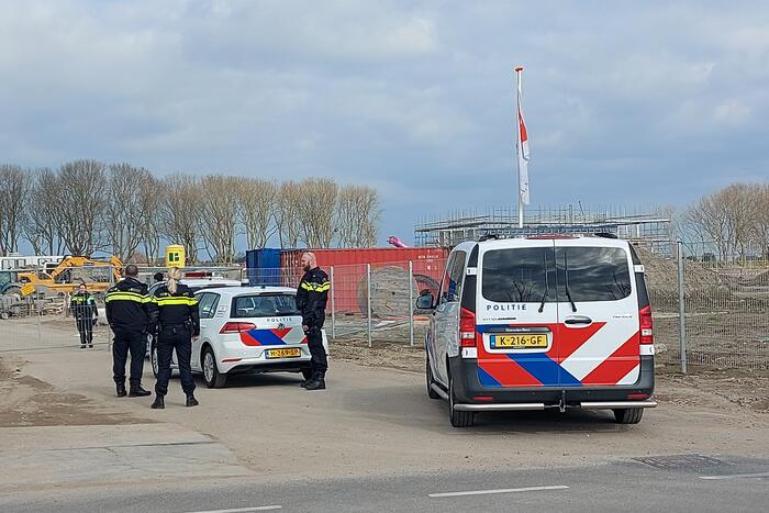 Zoekactie naar verdachte personen op bouwterrein