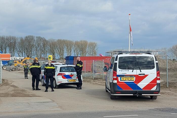 Zoekactie naar verdachte personen op bouwterrein