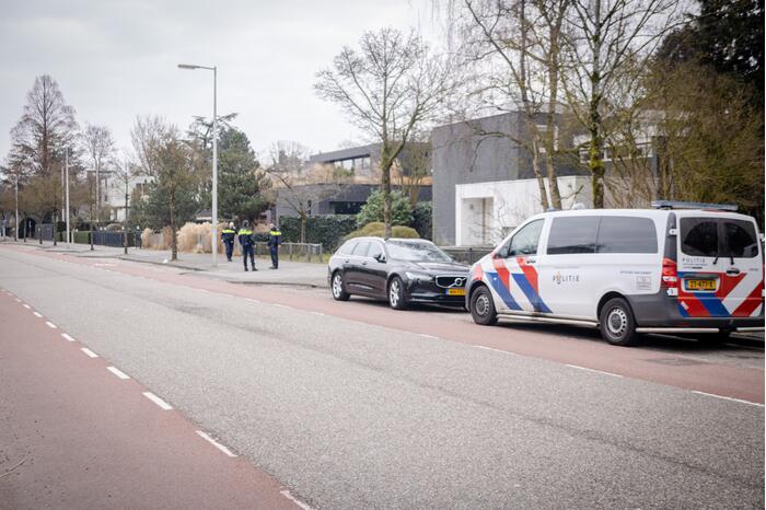 Gewonde bij steekpartij naast supermarkt