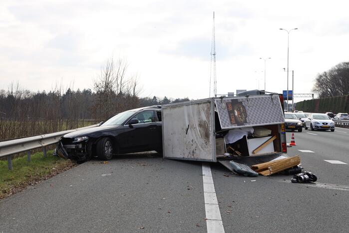 Aanhanger geschaard bij ongeval