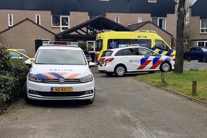 Overleden persoon aangetroffen in woning