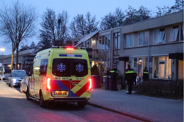 Brandweer blust kleine brand in woning