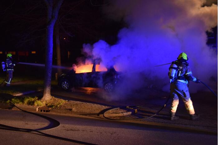 Auto volledig uitgebrand