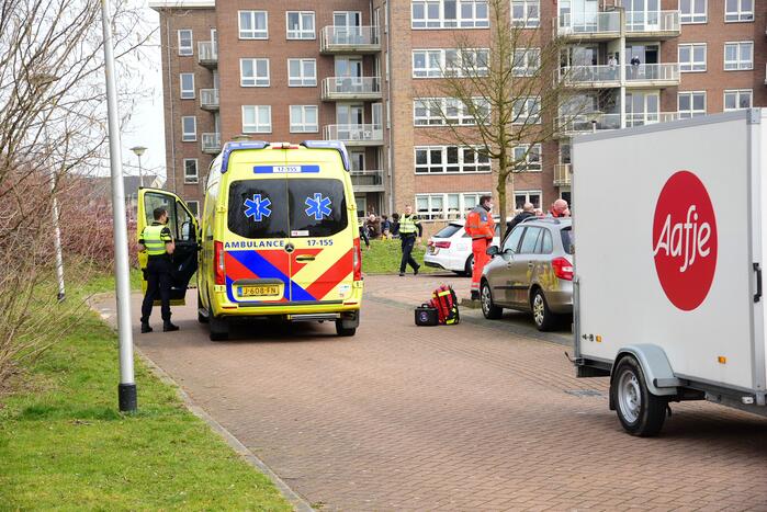 Man ernstig gewond na val van dak in Vrijheidsakker