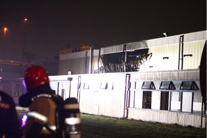 Uitslaande brand in Westelijk Havengebied