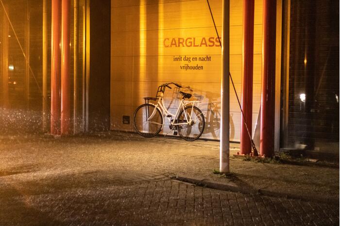 Jonge vrouw gewond na mishandeling