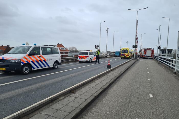 Ernstig ongeval op Coenecoopbrug