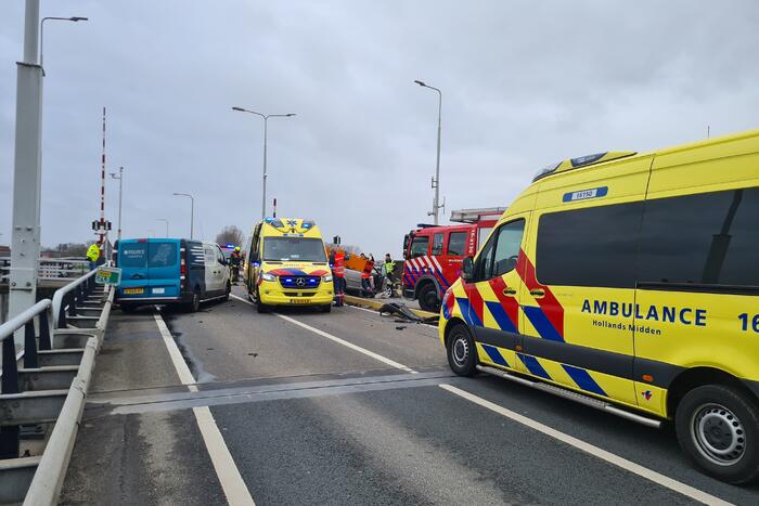 Ernstig ongeval op Coenecoopbrug