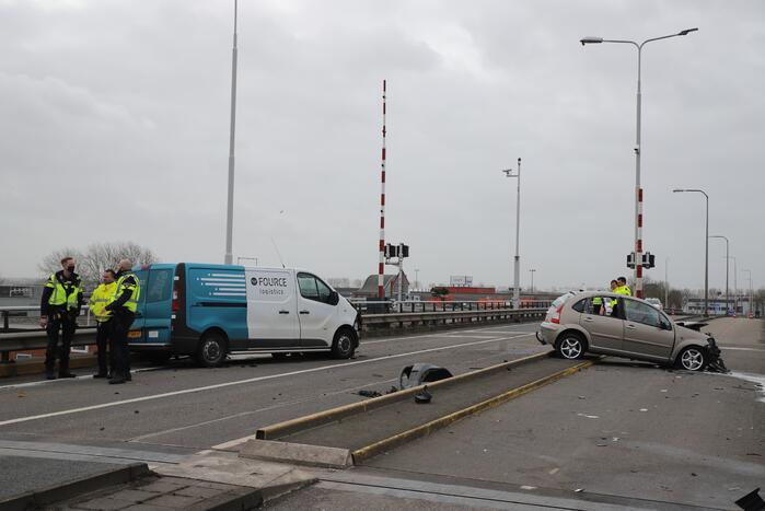 Ernstig ongeval op Coenecoopbrug