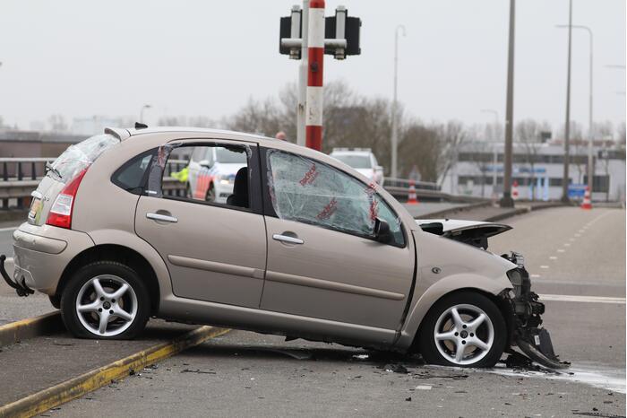 Ernstig ongeval op Coenecoopbrug