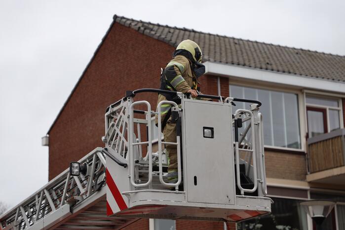 Dakpannen woning losgewaaid