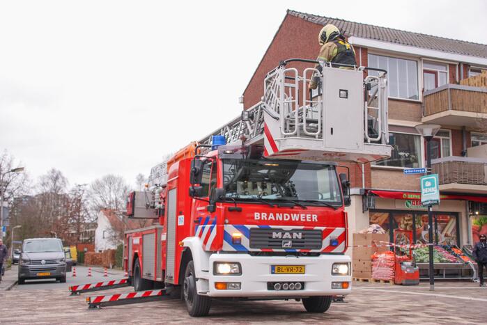 Dakpannen woning losgewaaid