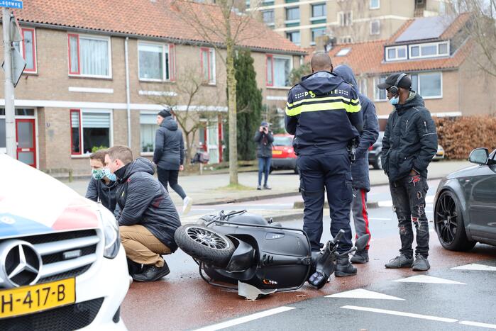 Brommerrijder gewond bij ongeval