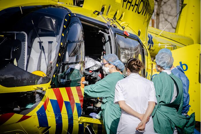Traumahelikopter landt bij Spaarne Gasthuis voor coronapatiënt