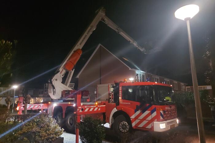 Dakpannen waaien van dak