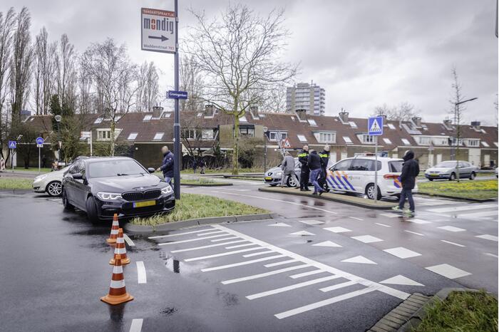 Maaltijd bezorger gewond bij aanrijding