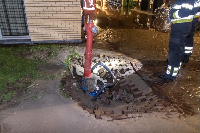 Berger botst tegen brandkraan