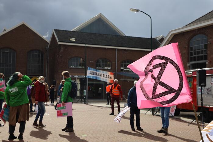 Klimaatdemonstratie bij Wagenwerkplaats