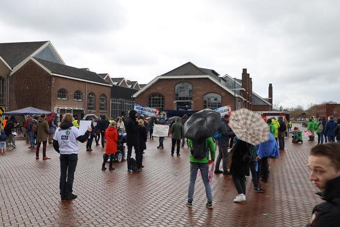 Klimaatdemonstratie bij Wagenwerkplaats