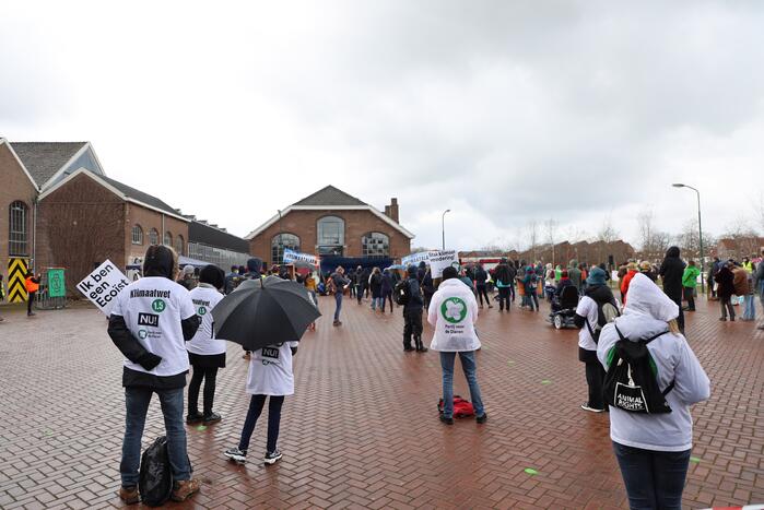 Klimaatdemonstratie bij Wagenwerkplaats