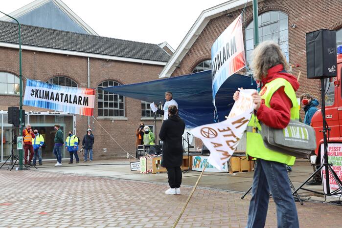 Klimaatdemonstratie bij Wagenwerkplaats