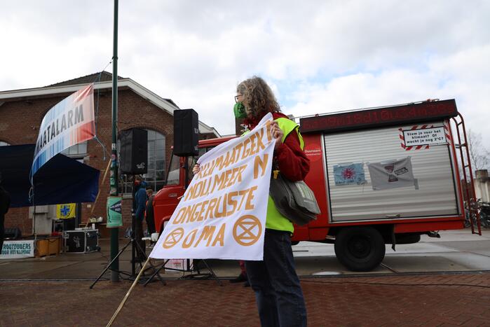 Klimaatdemonstratie bij Wagenwerkplaats