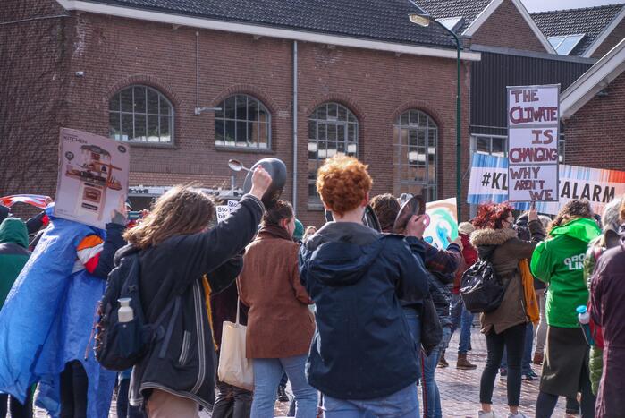 Klimaatdemonstratie bij Wagenwerkplaats