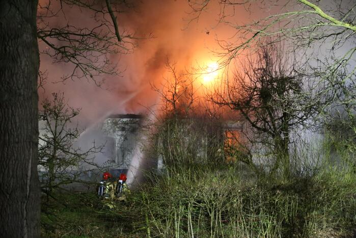 Woning verwoest door uitslaande brand